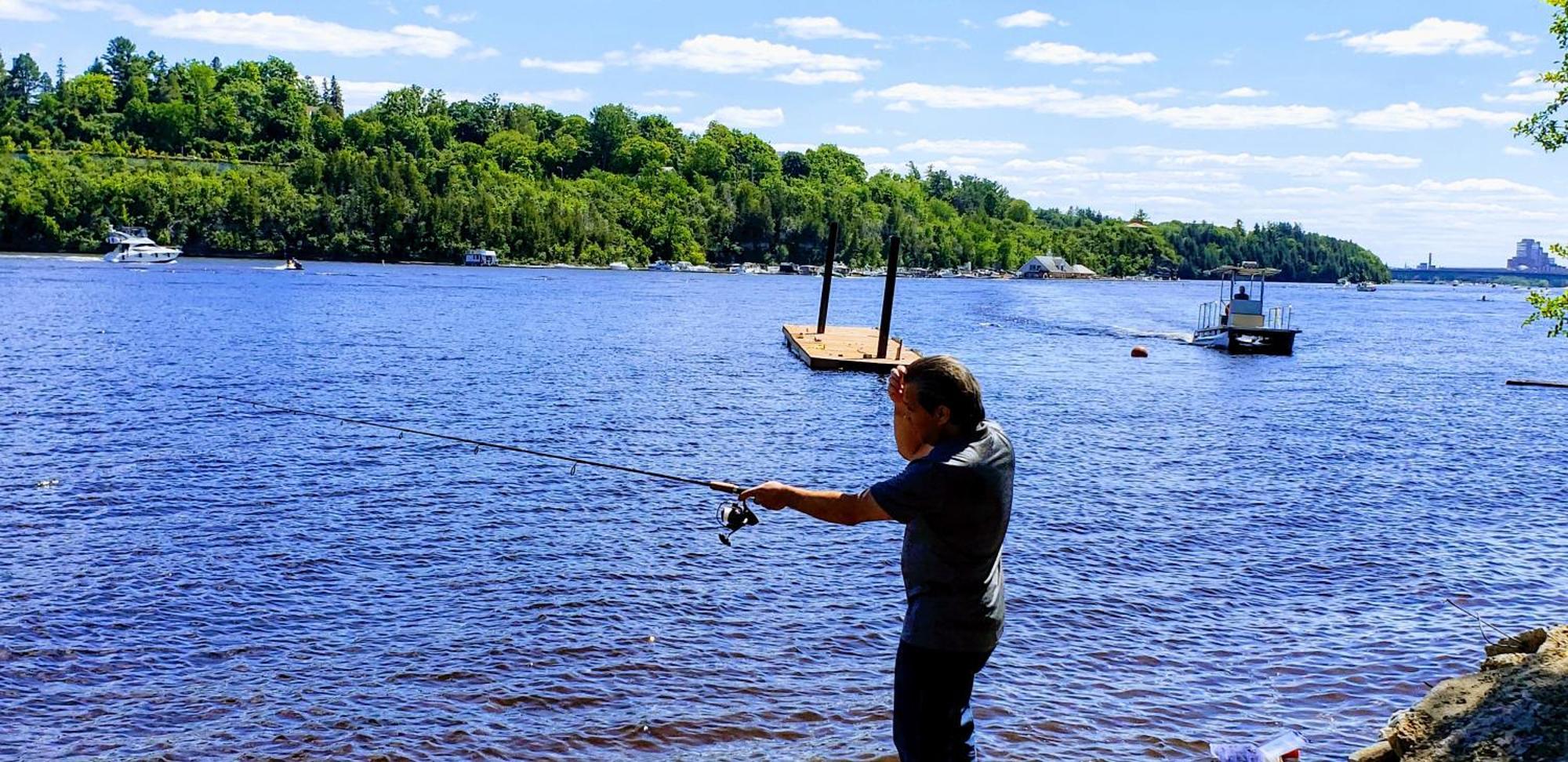 Kokomo Inn Bed And Breakfast Ottawa-Gatineau'S Only Tropical Riverfront B&B On The National Capital Cycling Pathway Route Verte #1 - For Adults Only - Chambre D'Hotes Tropical Aux Berges Des Outaouais Bnb #17542O Kültér fotó