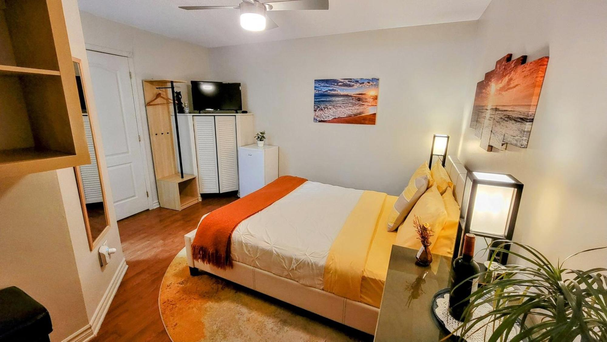 Kokomo Inn Bed And Breakfast Ottawa-Gatineau'S Only Tropical Riverfront B&B On The National Capital Cycling Pathway Route Verte #1 - For Adults Only - Chambre D'Hotes Tropical Aux Berges Des Outaouais Bnb #17542O Kültér fotó